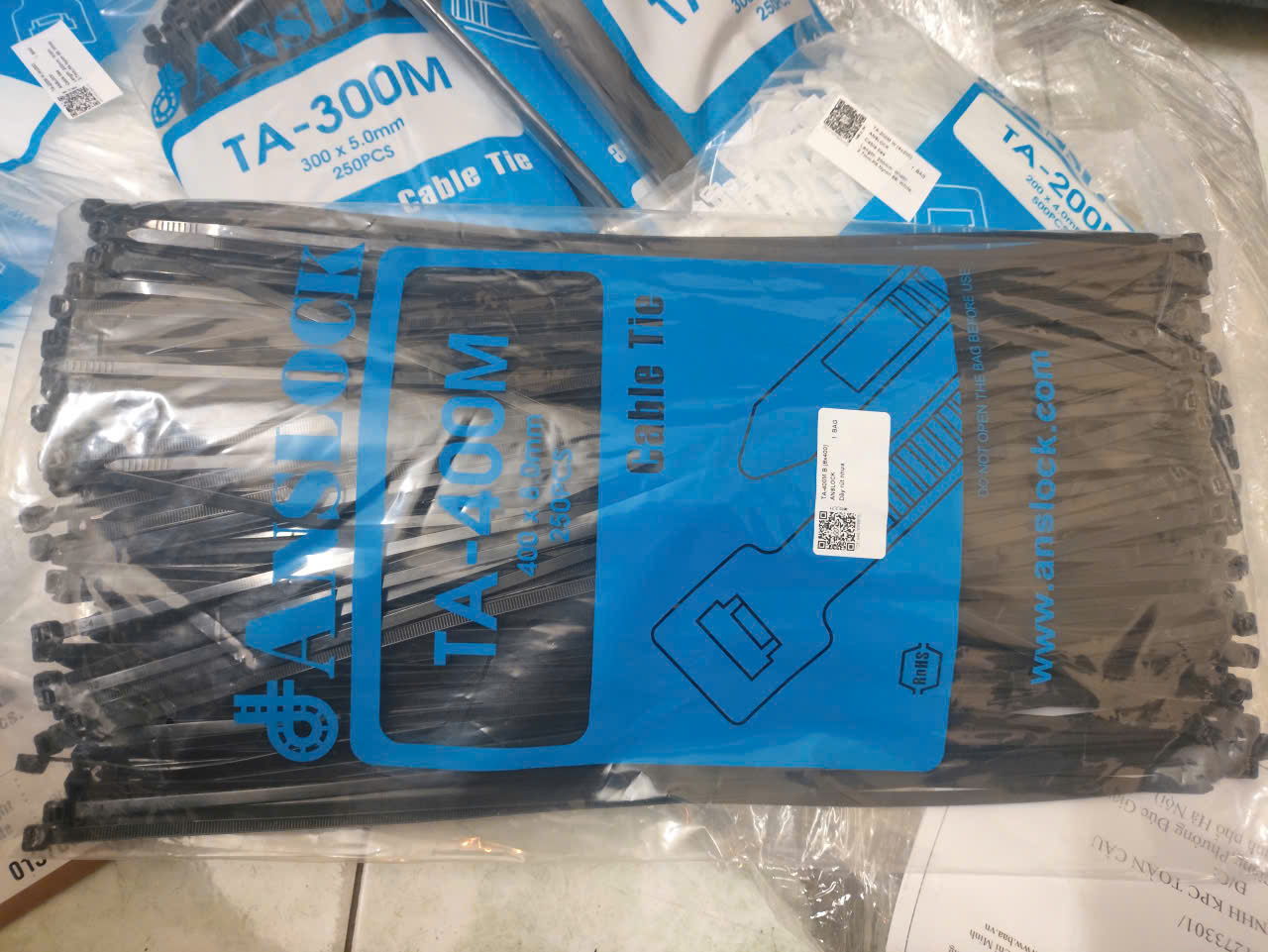 z7526607513000_ffd97f4d10110c6b55393bc10748ef0c